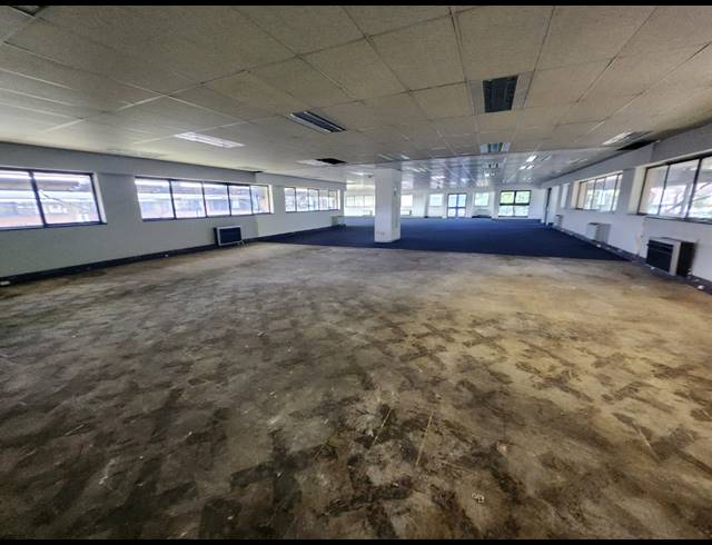 1,840M² OFFICE TO LET IN RANDJESPARK